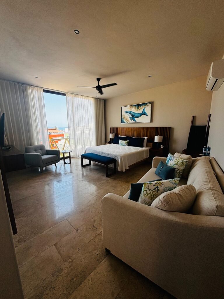 habitacion deluxe habitacion deluxe con sofa cama en hotel santa lucia chacala